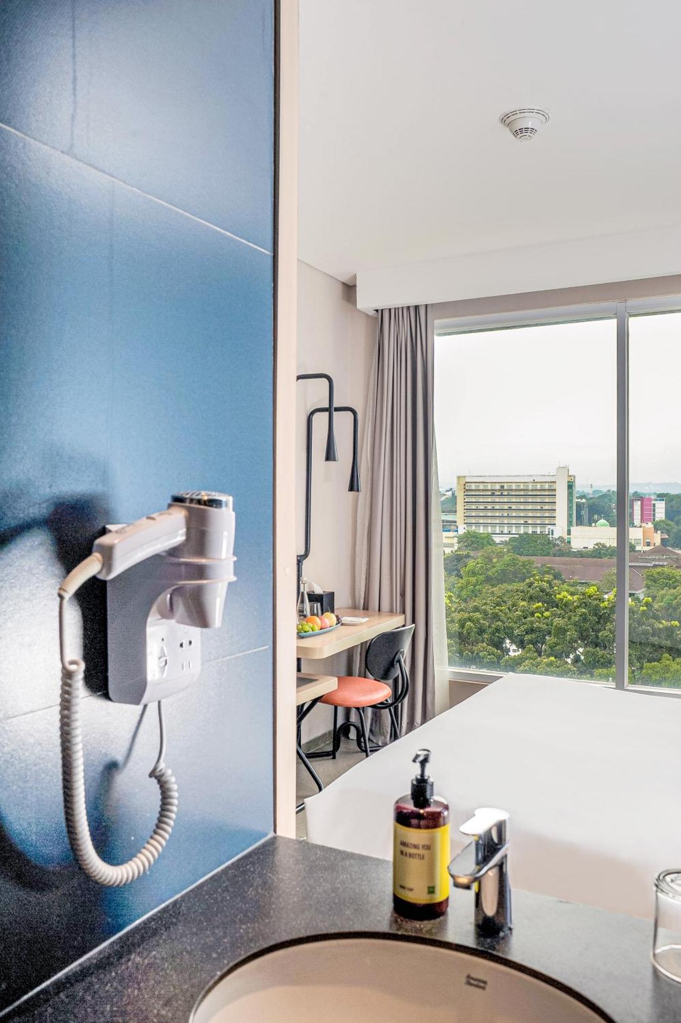 Ibis Styles Bogor Pajajaran Hotel Kültér fotó